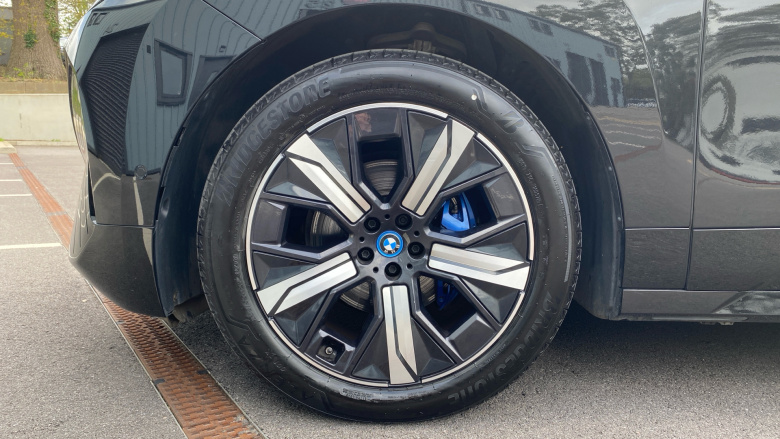 BMW iX 240kW xDrive40 M Sport Edition 76.6kWh 5dr Auto Electric Estate